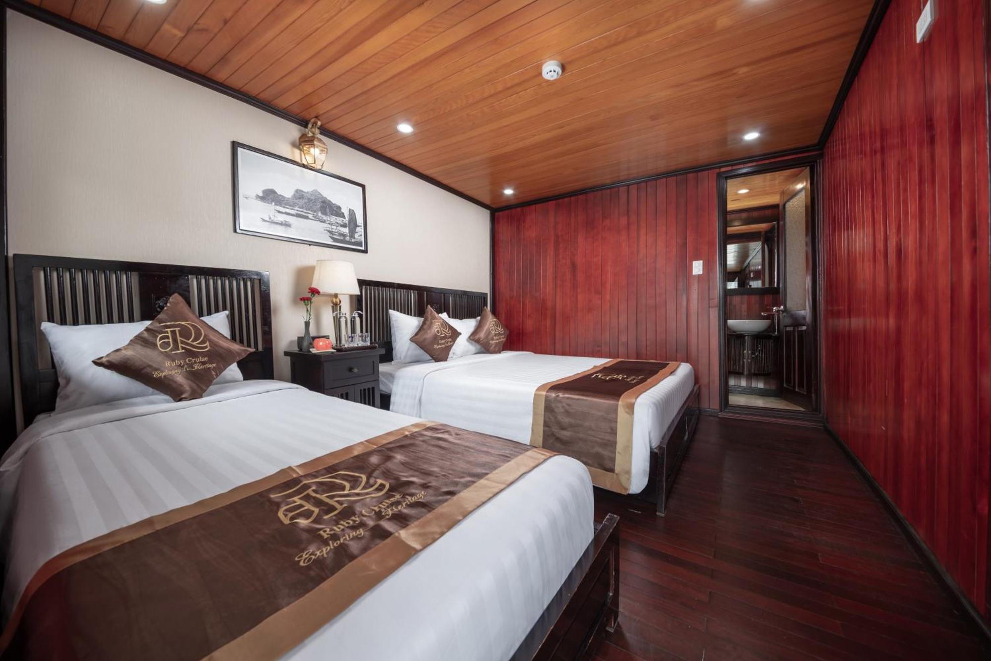 Ruby Cruise Hotel Ha Long Eksteriør billede