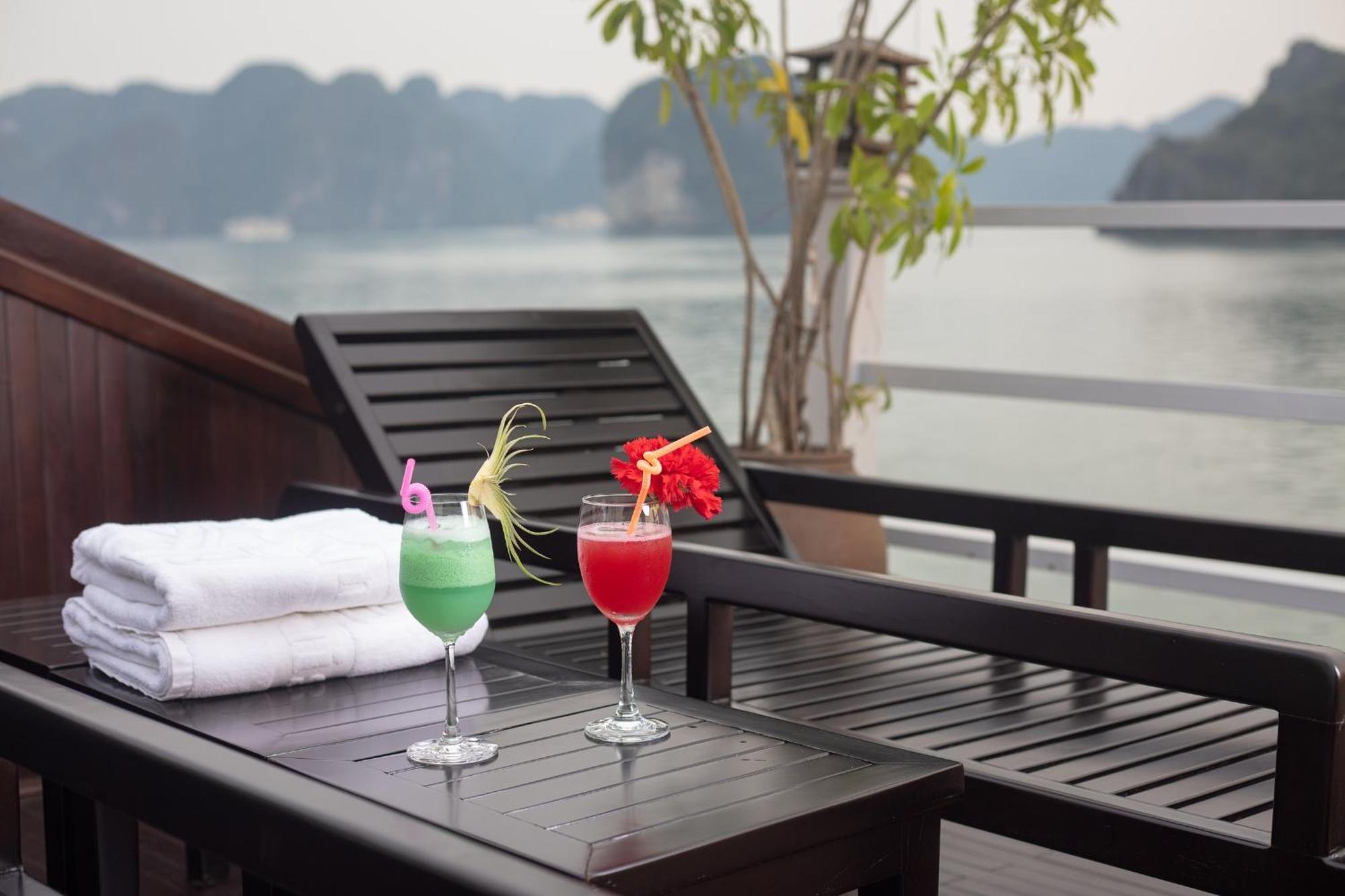 Ruby Cruise Hotel Ha Long Eksteriør billede