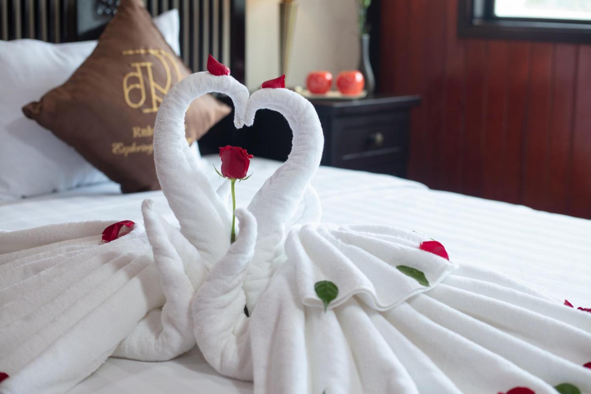 Ruby Cruise Hotel Ha Long Eksteriør billede